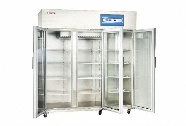 美菱 2℃~8℃医用冷藏箱YC-1500L(GSP)/1500L立式药品保存箱参数图片插图 美菱 2℃~8℃医用冷藏箱YC-1500L(GSP)/1500L立式药品保存箱参数图片插图